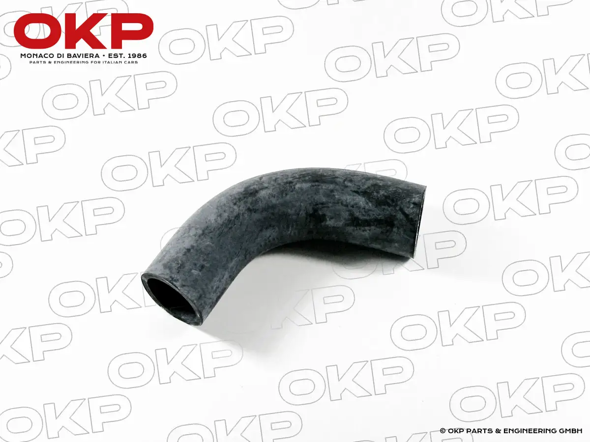 Kühlerschlauch 75 3.0 V6 unten zum Verteilerstück