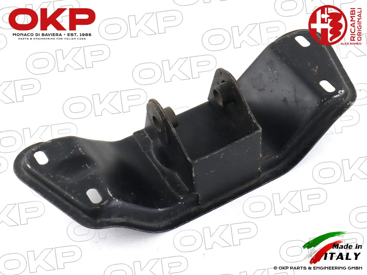 Traversa del cambio originale NOS Alfa Romeo 105 1. serie