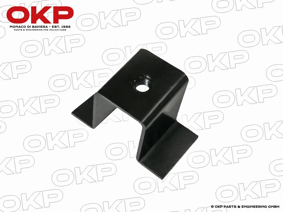 Aufnahme Sitzkonsole Bodenblech innen vorne Spider