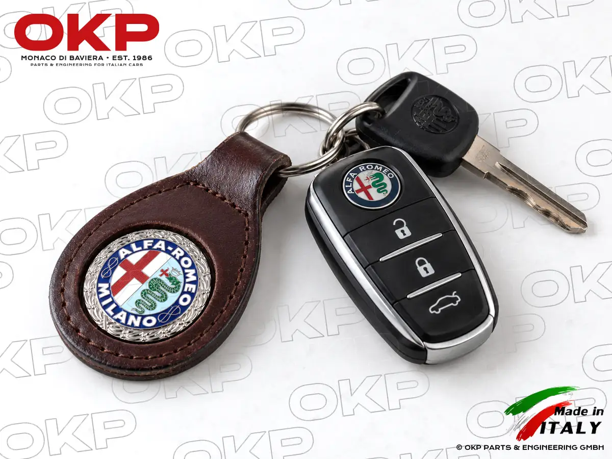 Portachiavi in pelle marrone Alfa Romeo Milano smaltato