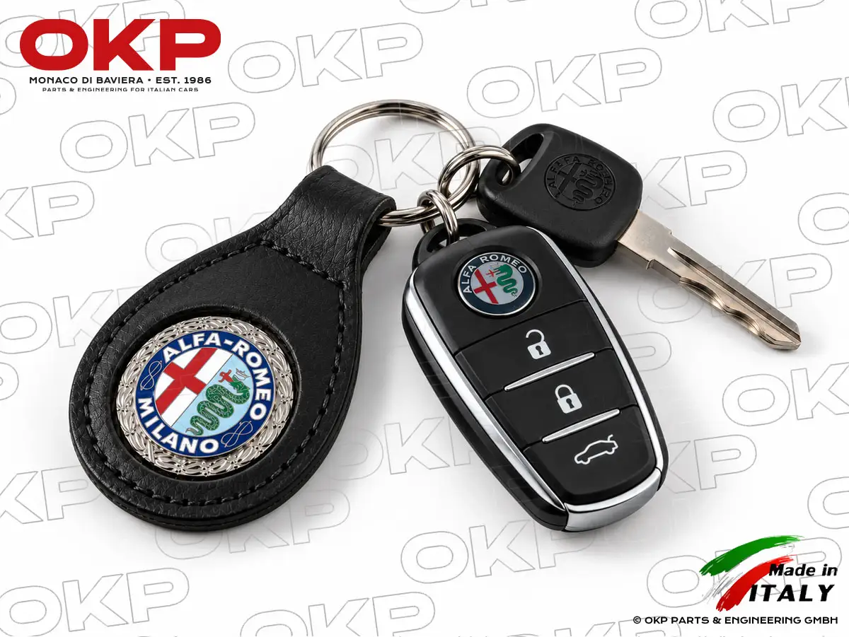 Portachiavi in pelle nera Alfa Romeo Milano smaltato