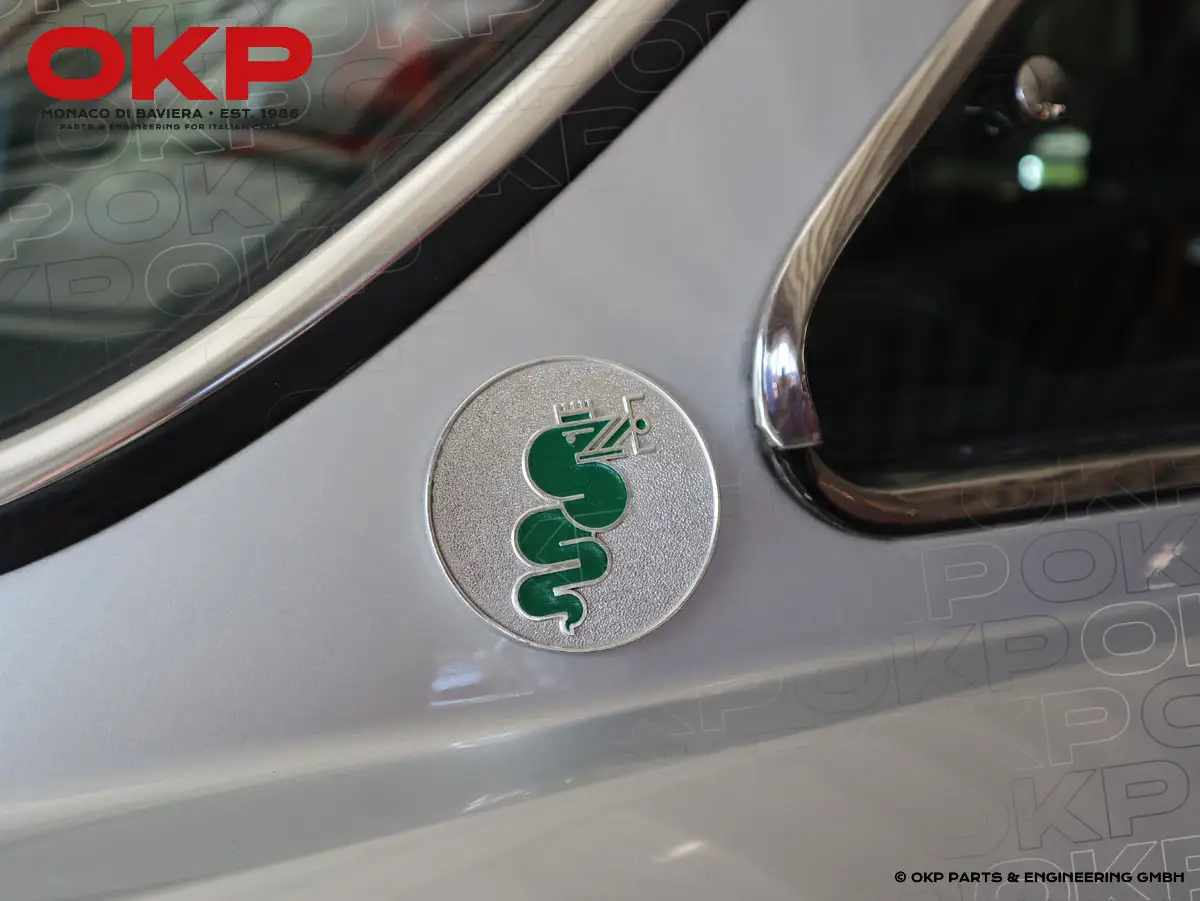 Stemma biscione verde rotondo Bertone GT destro